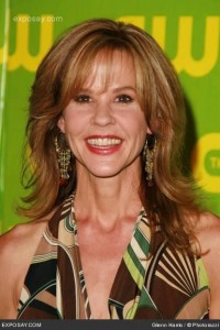 linda-blair-the-cw-launch-party-green-carpet-1dZ6LA