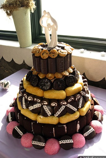 Twinkie wedding cake